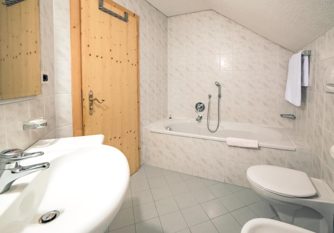 Residenz Am Kaiserweg Longostagno Bagian luar foto